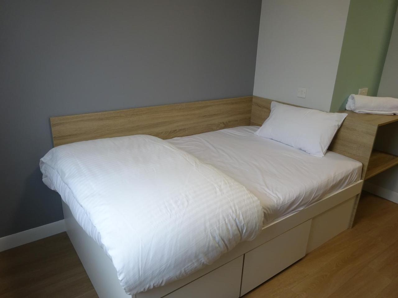 Edinburgh Haddington Place Hostel EDI Exterior photo